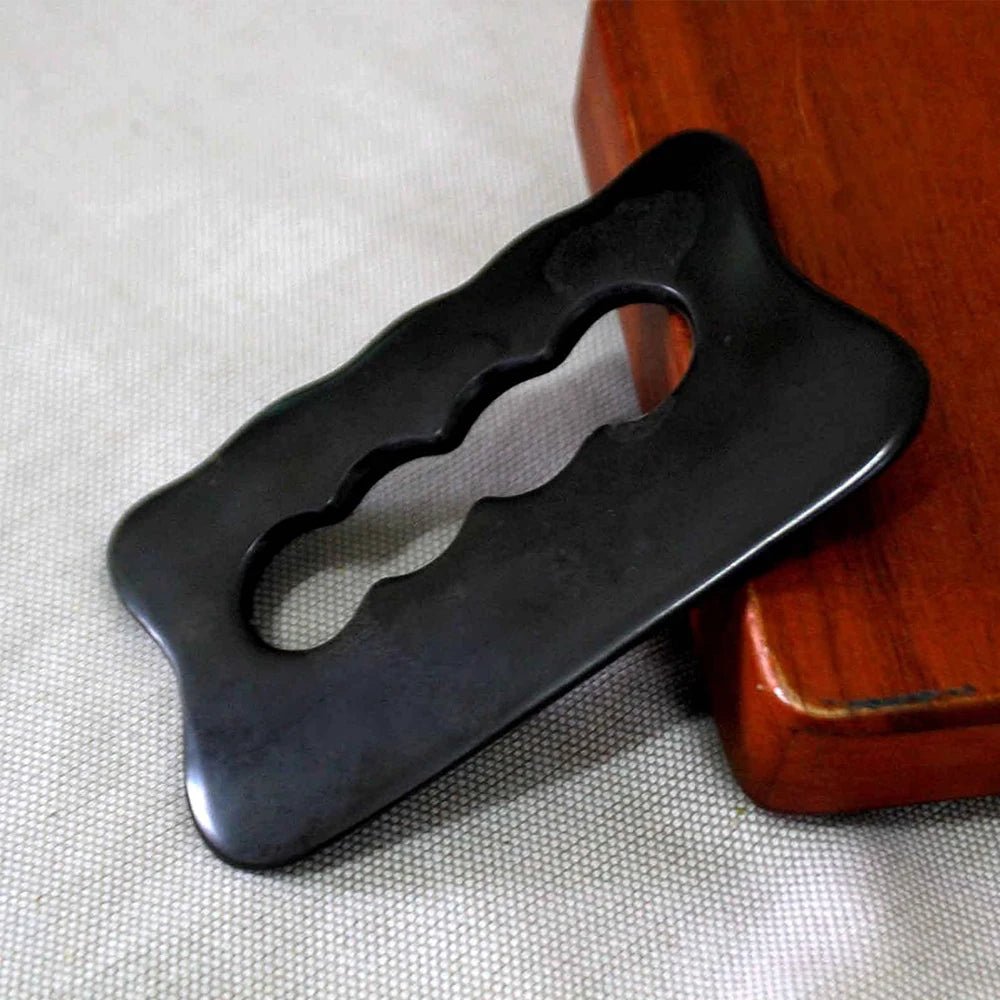 Gua Sha Pierre Bian — Outil de Massage Facial Anti - Âge & Sculpting - Accessoire Beauté | BodyForce UK